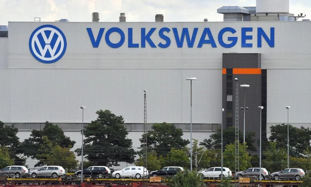 Επένδυση στην Αστυπάλαια: Δείτε ζωντανά την εκδήλωση υπογραφής του μνημονίου συναντίληψης μεταξύ κυβέρνησης και VW